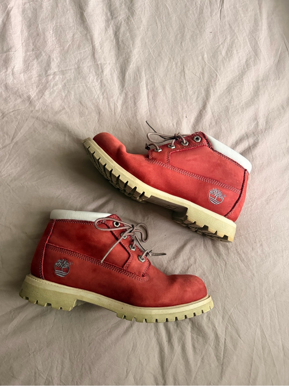 Vintage Red Timberland suede waterproof boots size 7.5M women